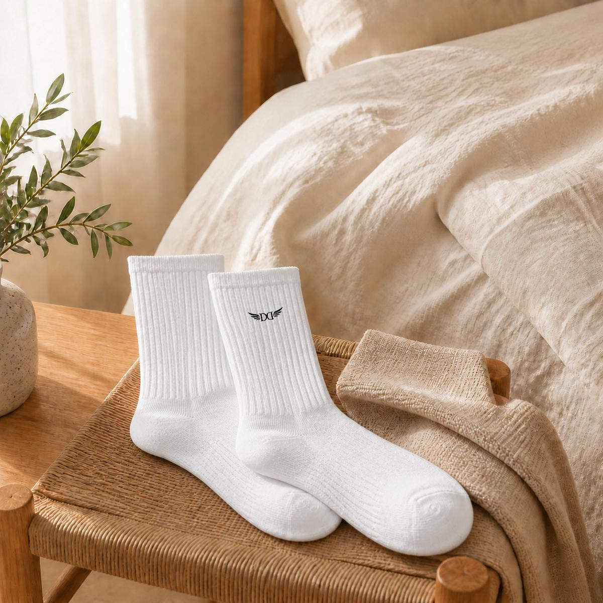 Embroidery Sports Cotton Crew Socks|Cotton
